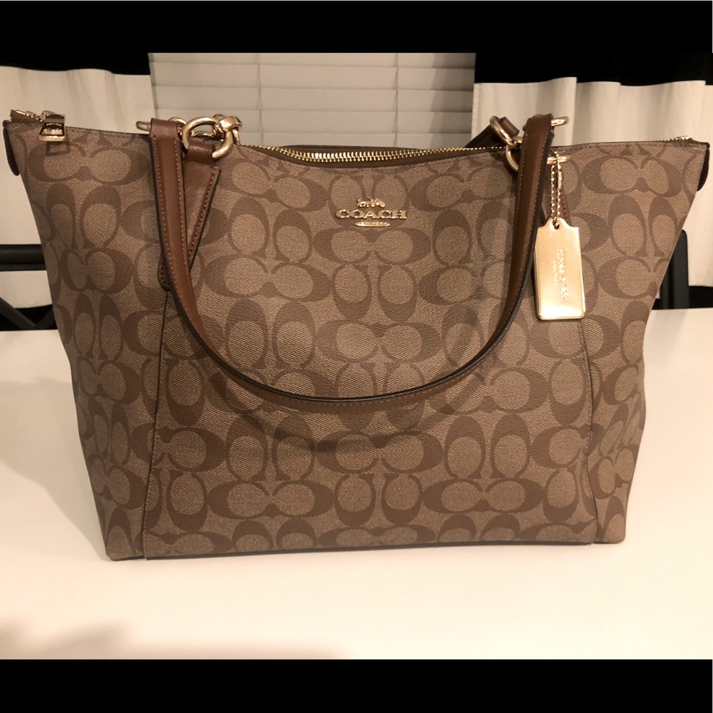 Coach signature tote